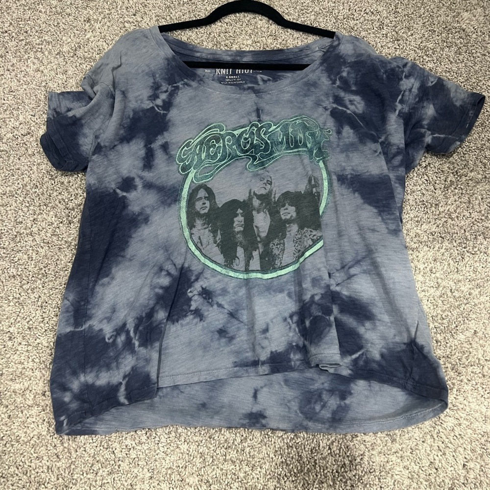 Graphic tee